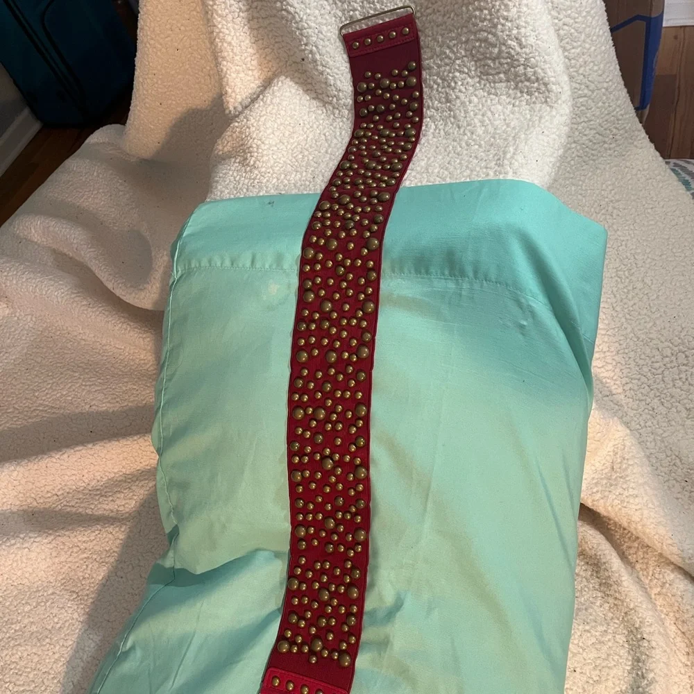 Vintage Studded Stretch Retro Red Belt - Picture 10 of 13